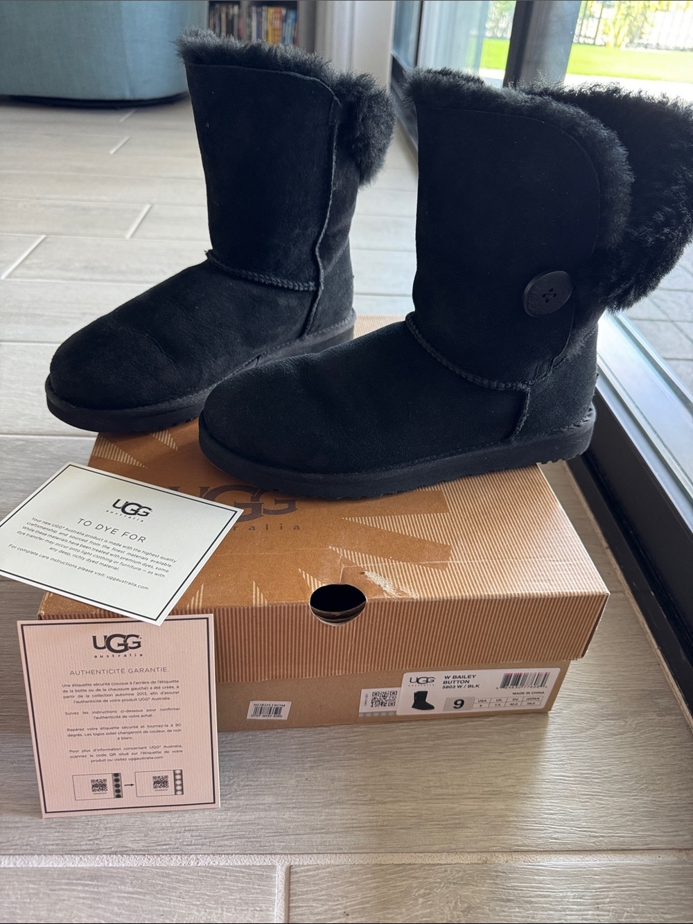 UGG Black Button-Detail Shearling Mid Boots